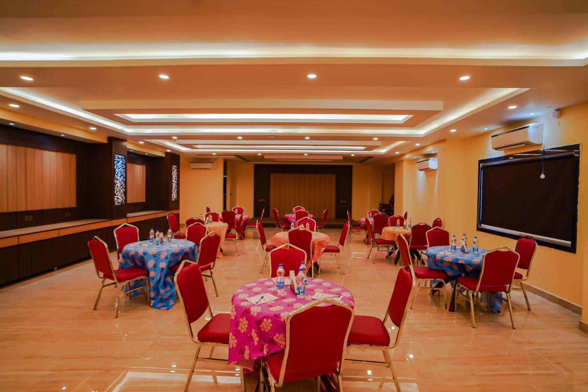 Prasant On Beach Resort !! Lift - Wifi -Restaurant-Parking Facilities-Newly Decorated Room !! Mandarmani Eksteriør billede