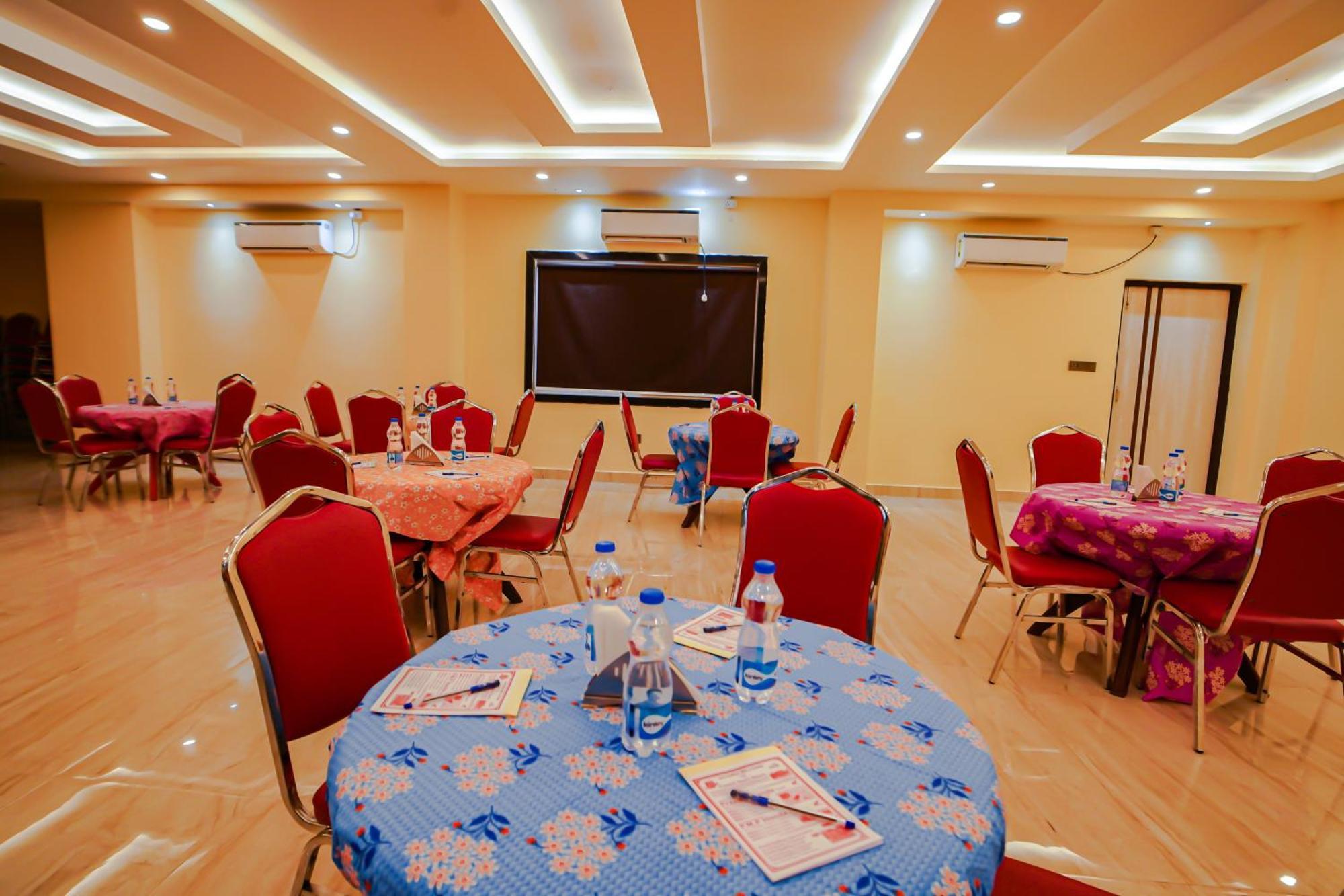 Prasant On Beach Resort !! Lift - Wifi -Restaurant-Parking Facilities-Newly Decorated Room !! Mandarmani Eksteriør billede