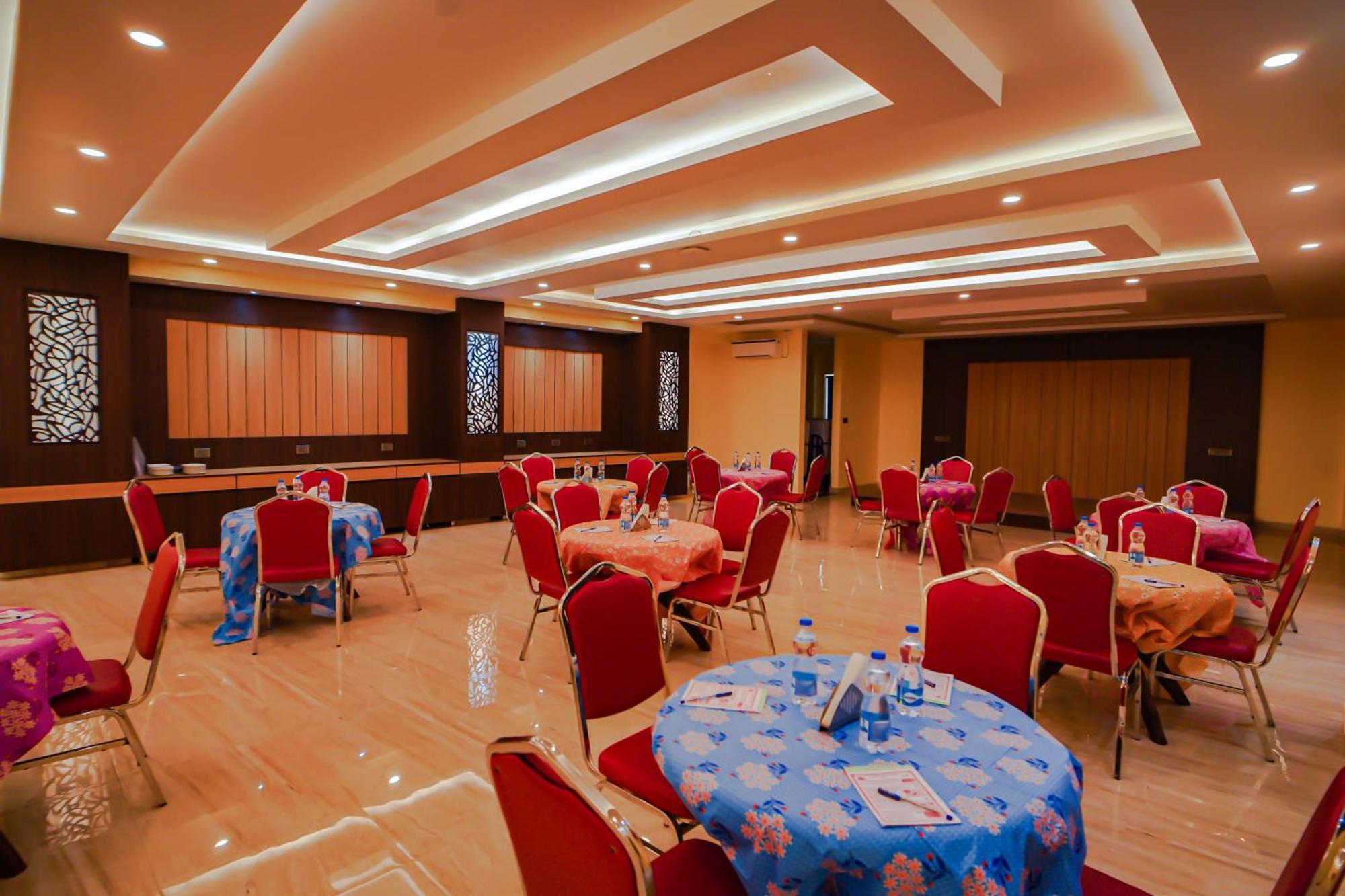 Prasant On Beach Resort !! Lift - Wifi -Restaurant-Parking Facilities-Newly Decorated Room !! Mandarmani Eksteriør billede