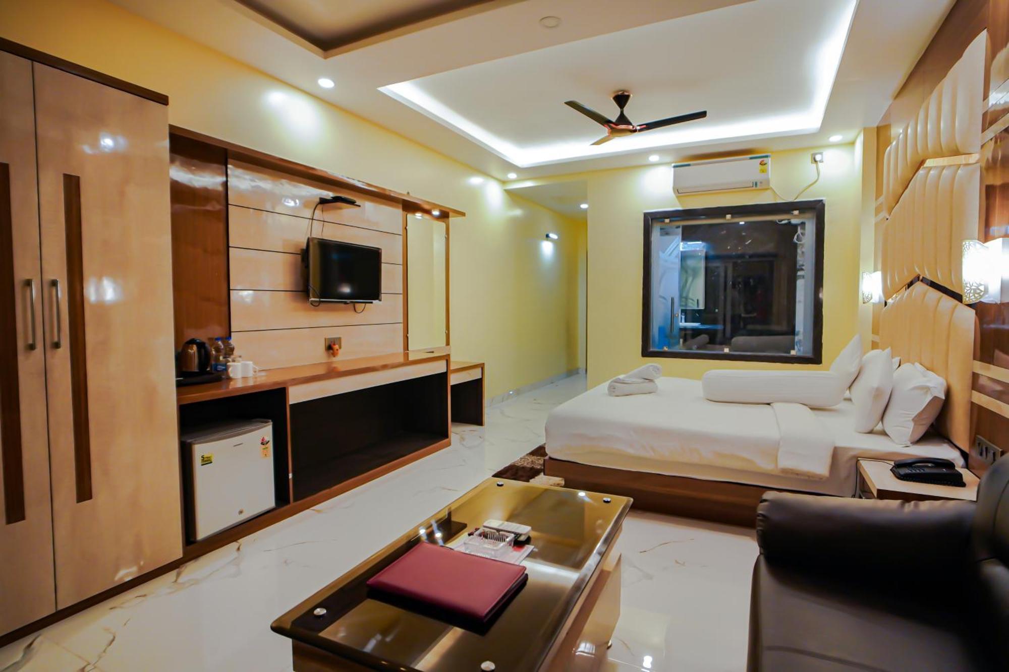 Prasant On Beach Resort !! Lift - Wifi -Restaurant-Parking Facilities-Newly Decorated Room !! Mandarmani Eksteriør billede