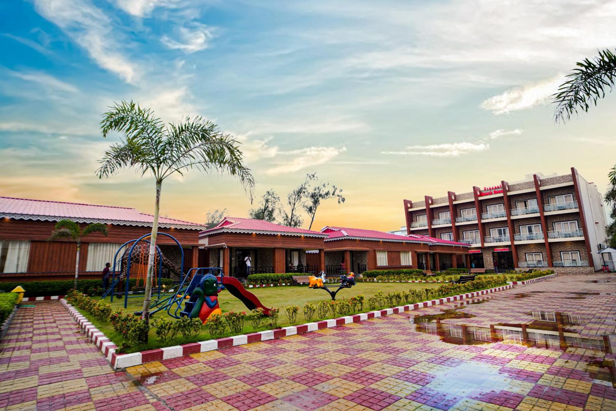 Prasant On Beach Resort !! Lift - Wifi -Restaurant-Parking Facilities-Newly Decorated Room !! Mandarmani Eksteriør billede