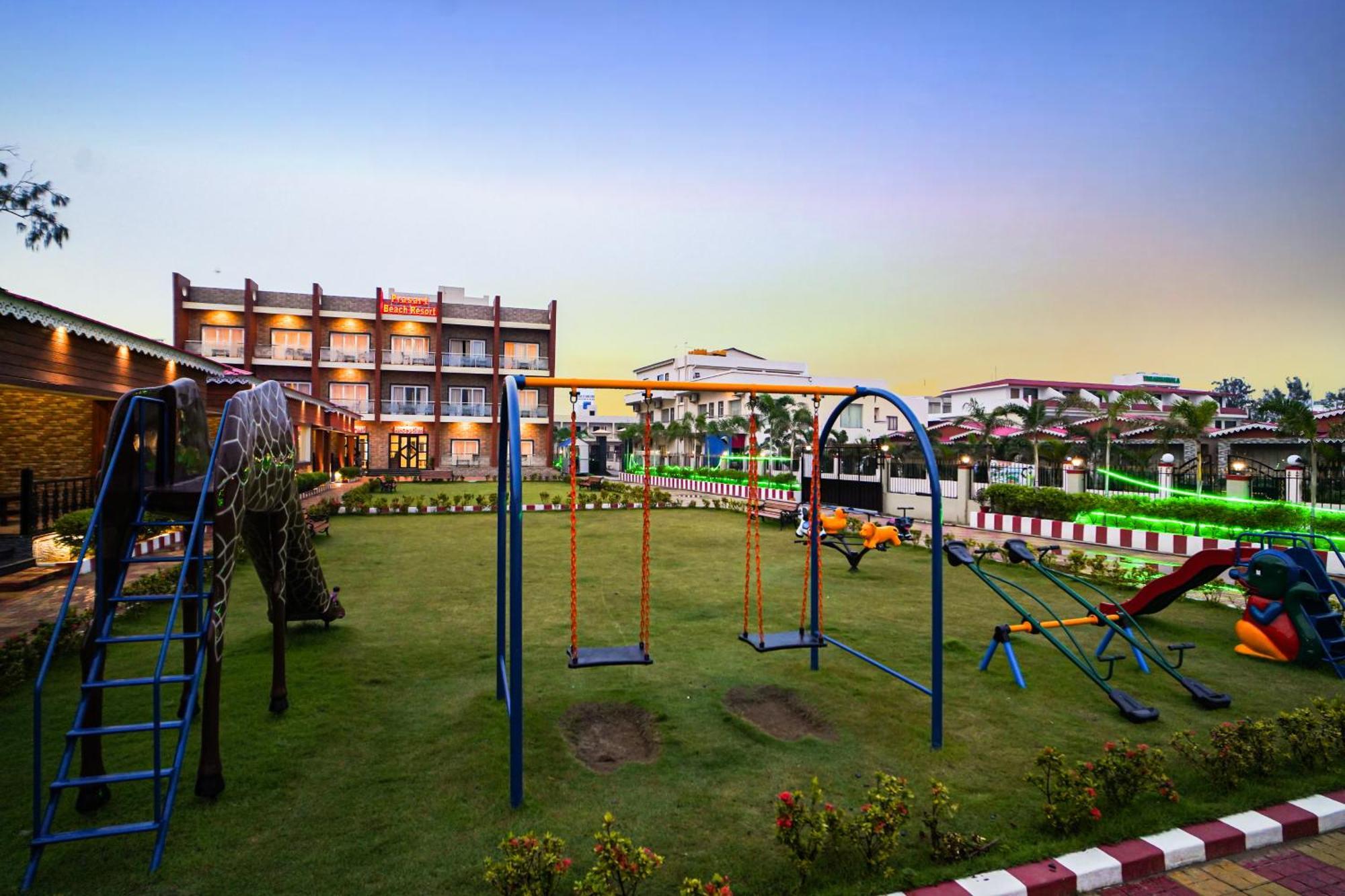 Prasant On Beach Resort !! Lift - Wifi -Restaurant-Parking Facilities-Newly Decorated Room !! Mandarmani Eksteriør billede
