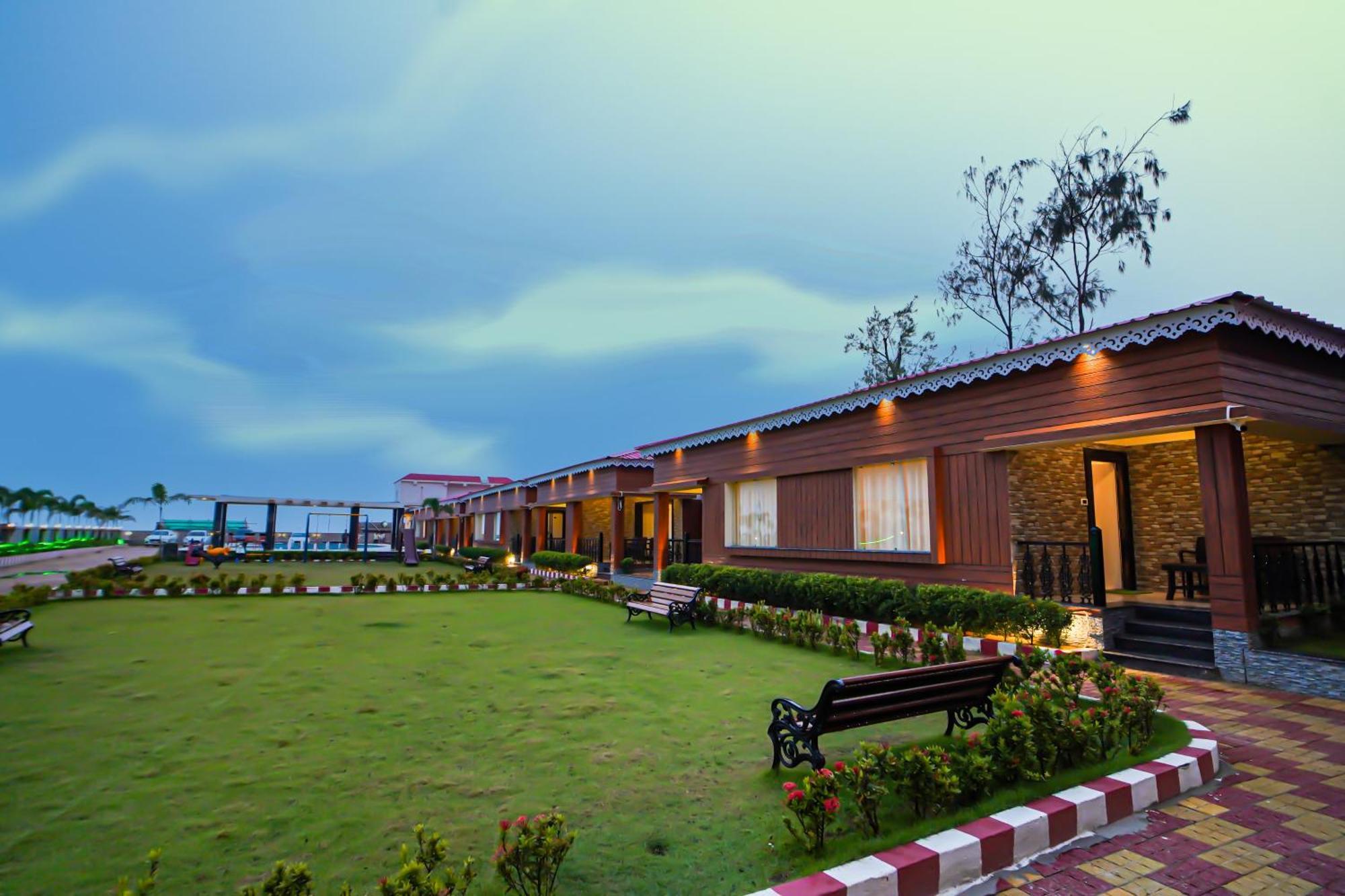 Prasant On Beach Resort !! Lift - Wifi -Restaurant-Parking Facilities-Newly Decorated Room !! Mandarmani Eksteriør billede