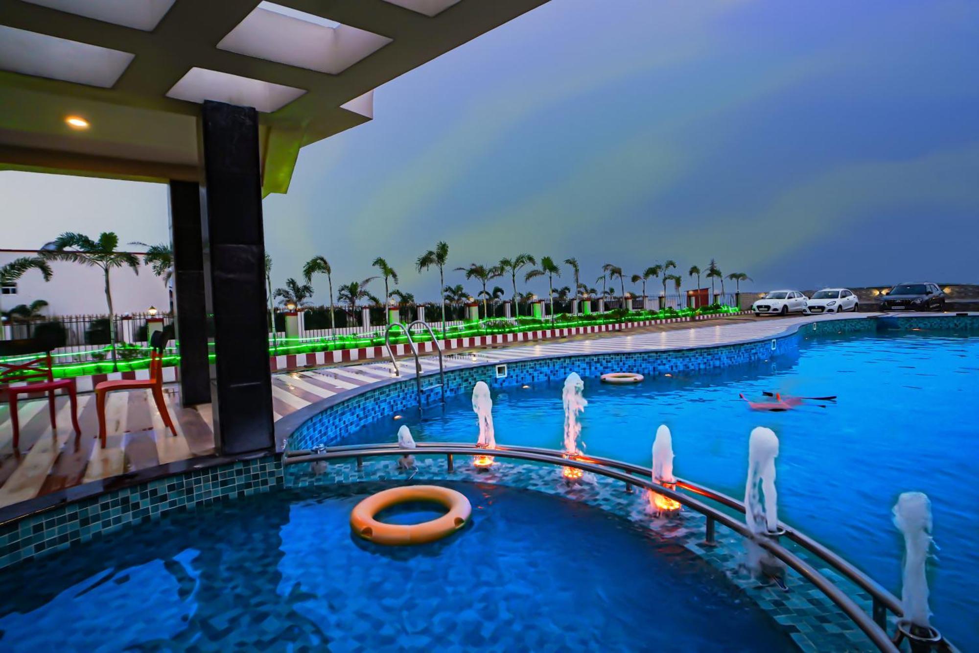 Prasant On Beach Resort !! Lift - Wifi -Restaurant-Parking Facilities-Newly Decorated Room !! Mandarmani Eksteriør billede