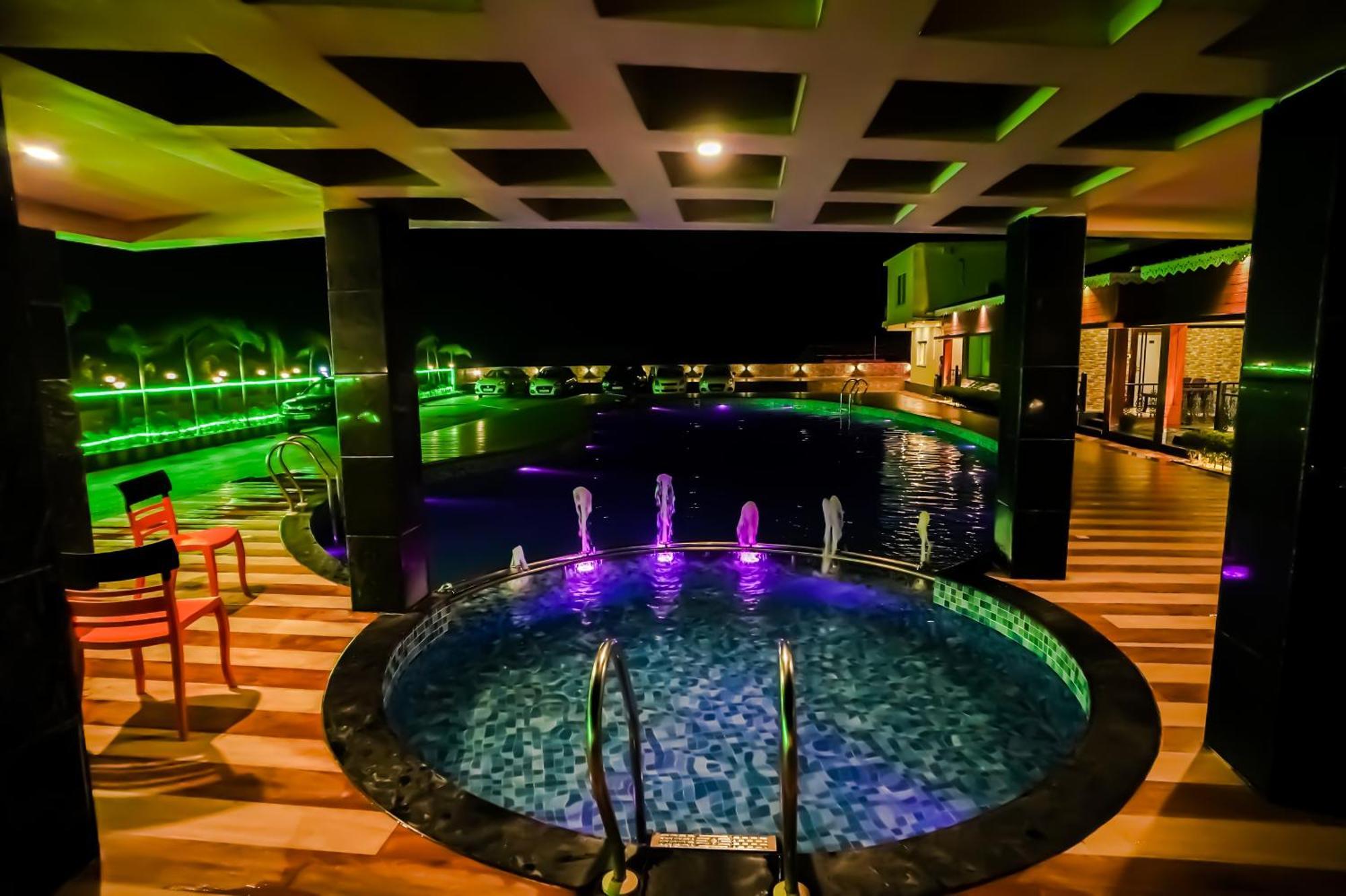 Prasant On Beach Resort !! Lift - Wifi -Restaurant-Parking Facilities-Newly Decorated Room !! Mandarmani Eksteriør billede